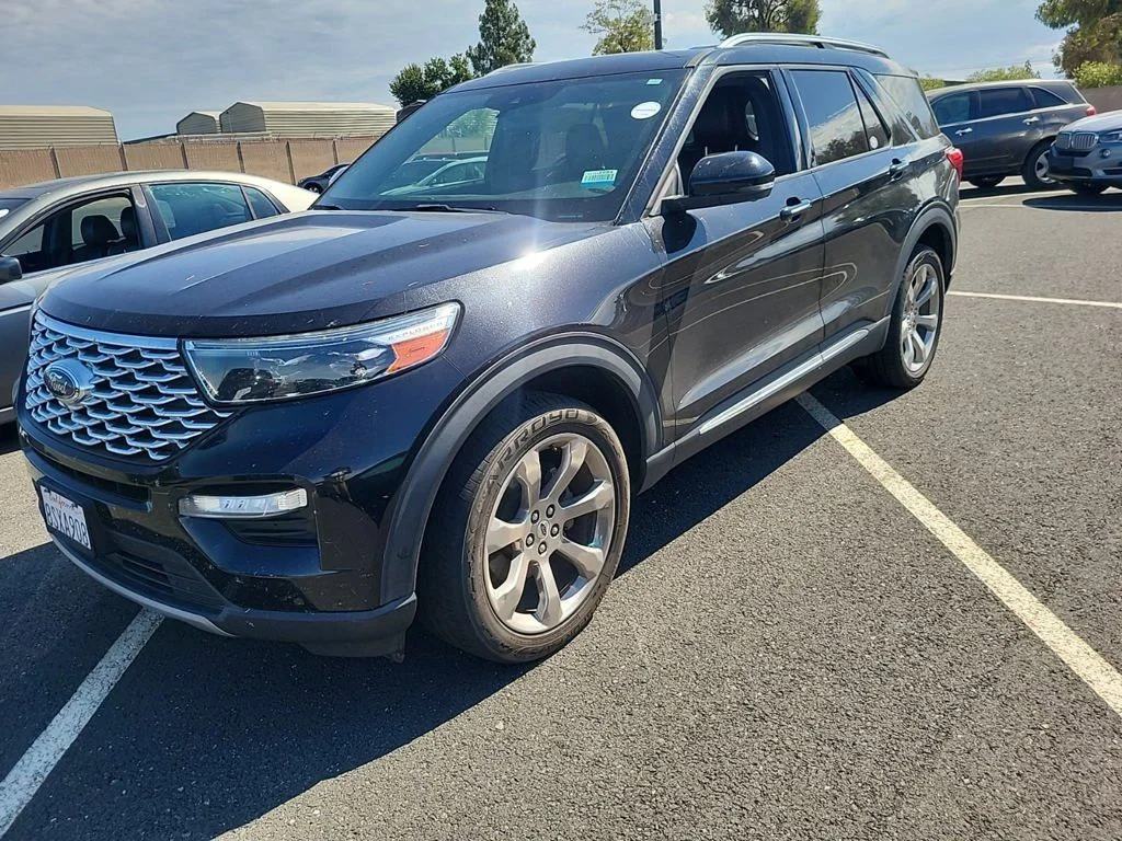 Used 2020 Black Ford Platinum image 5