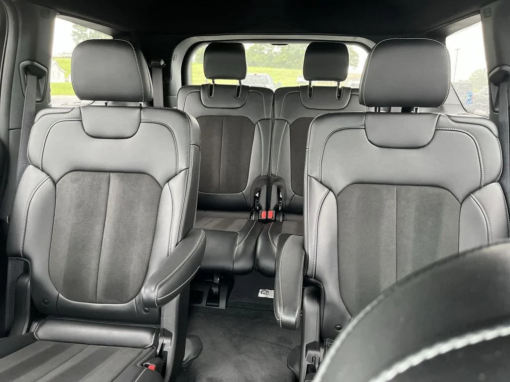 Used 2025 Gray Jeep Altitude X image 22