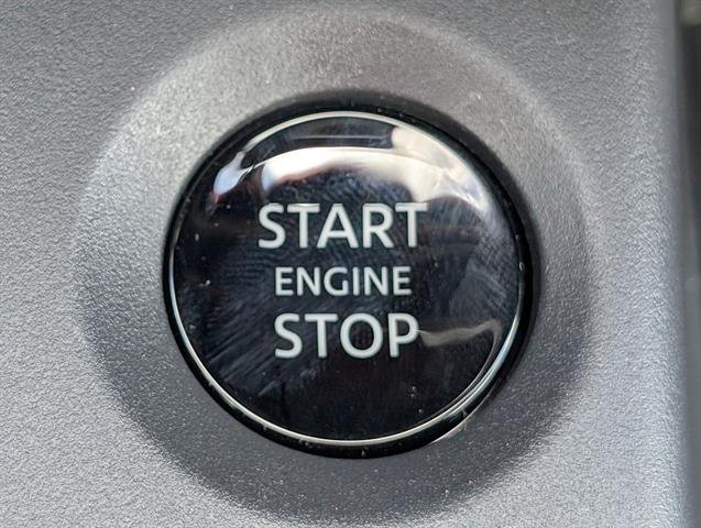 New 2026 Energetic Ember / Super Black Two-tone Nissan SR image 22