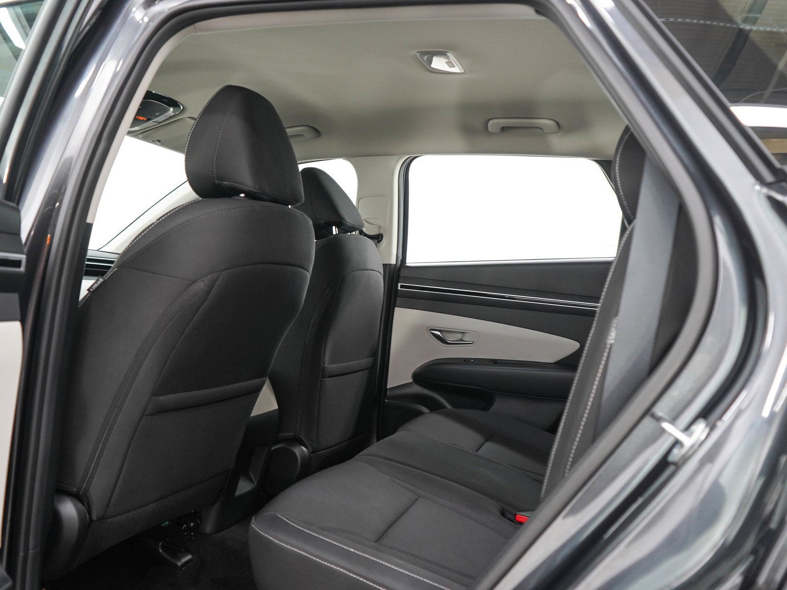 2024 Hyundai Tucson SE - Photo 17
