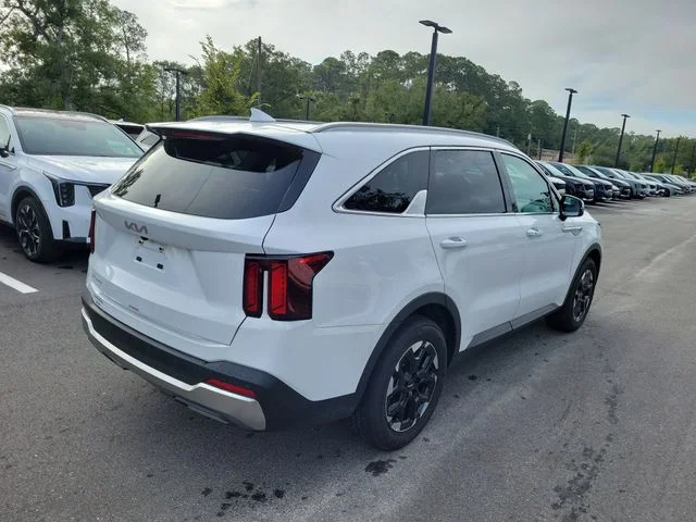 New 2026 White Kia S image 2