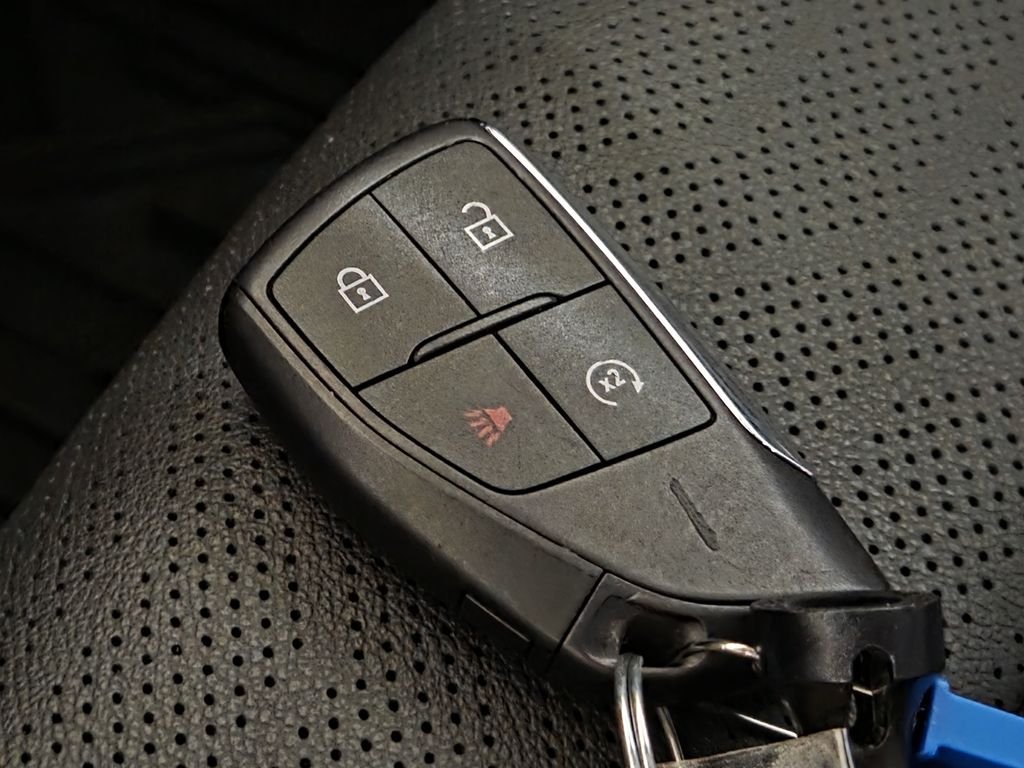 Used 2023 Black Chevrolet Z71 image 36
