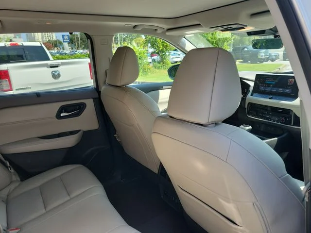 Certified Used 2024 White Nissan SL image 30