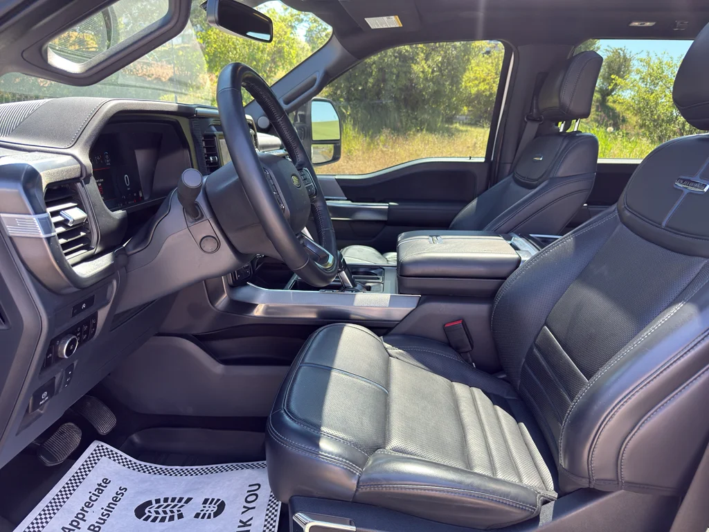 Used 2025 Star White Ford Platinum image 34