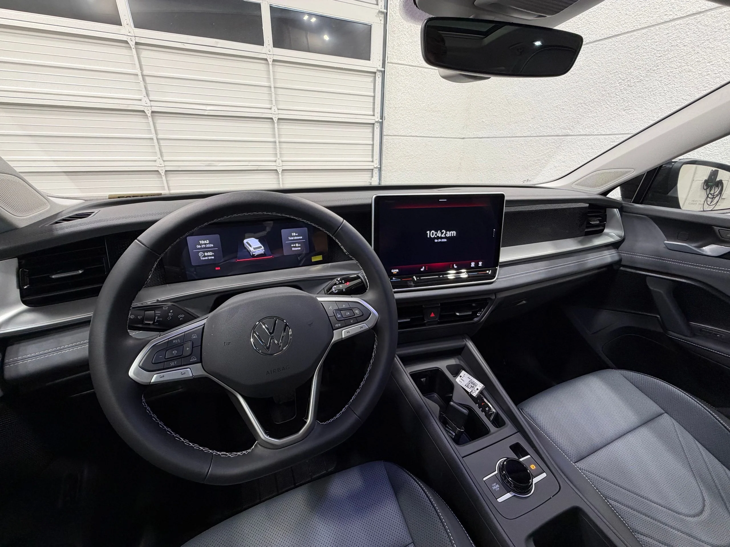 New 2026 Black Volkswagen 2.0T SE image 37