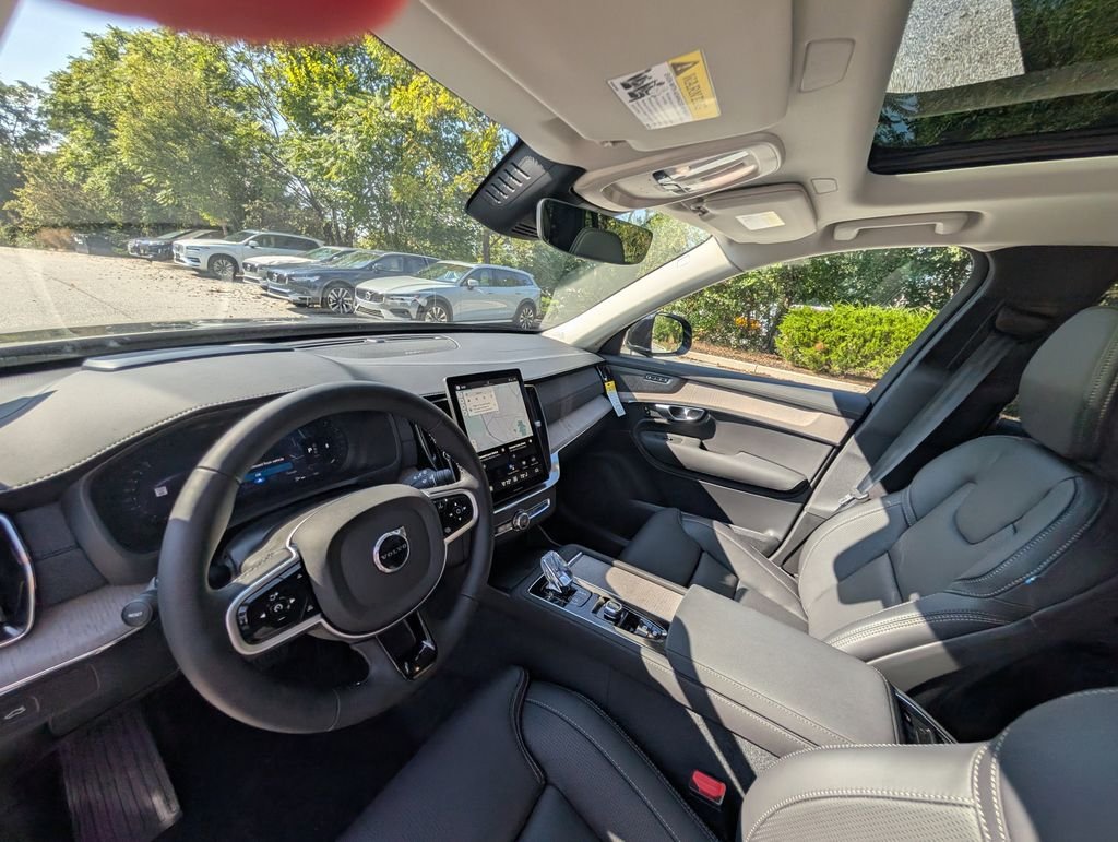 2026 Volvo XC90 Ultra - Photo 10