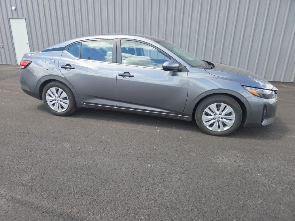 Used 2025 Gray Nissan S image 17