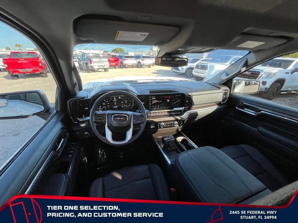 Used 2023 White Frost Tricoat GMC SLT image 28