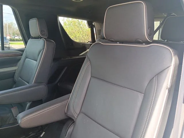Used 2024 White Chevrolet Premier image 18
