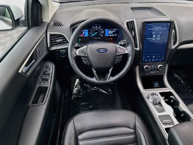 Used 2024 White Ford SEL image 22
