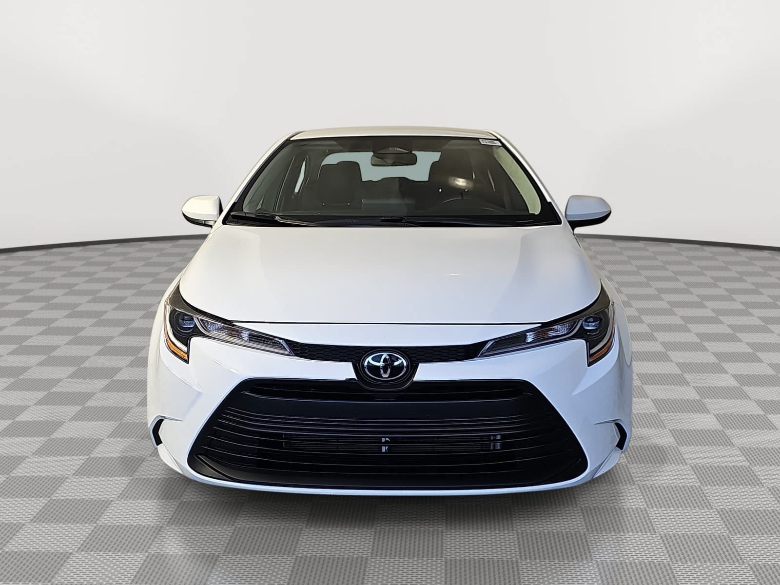 Used 2025 White Toyota LE image 3