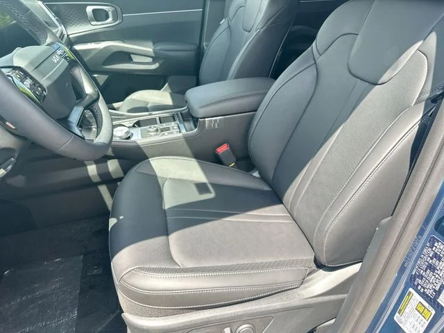 New 2026 Mineral Blue Kia EX image 15