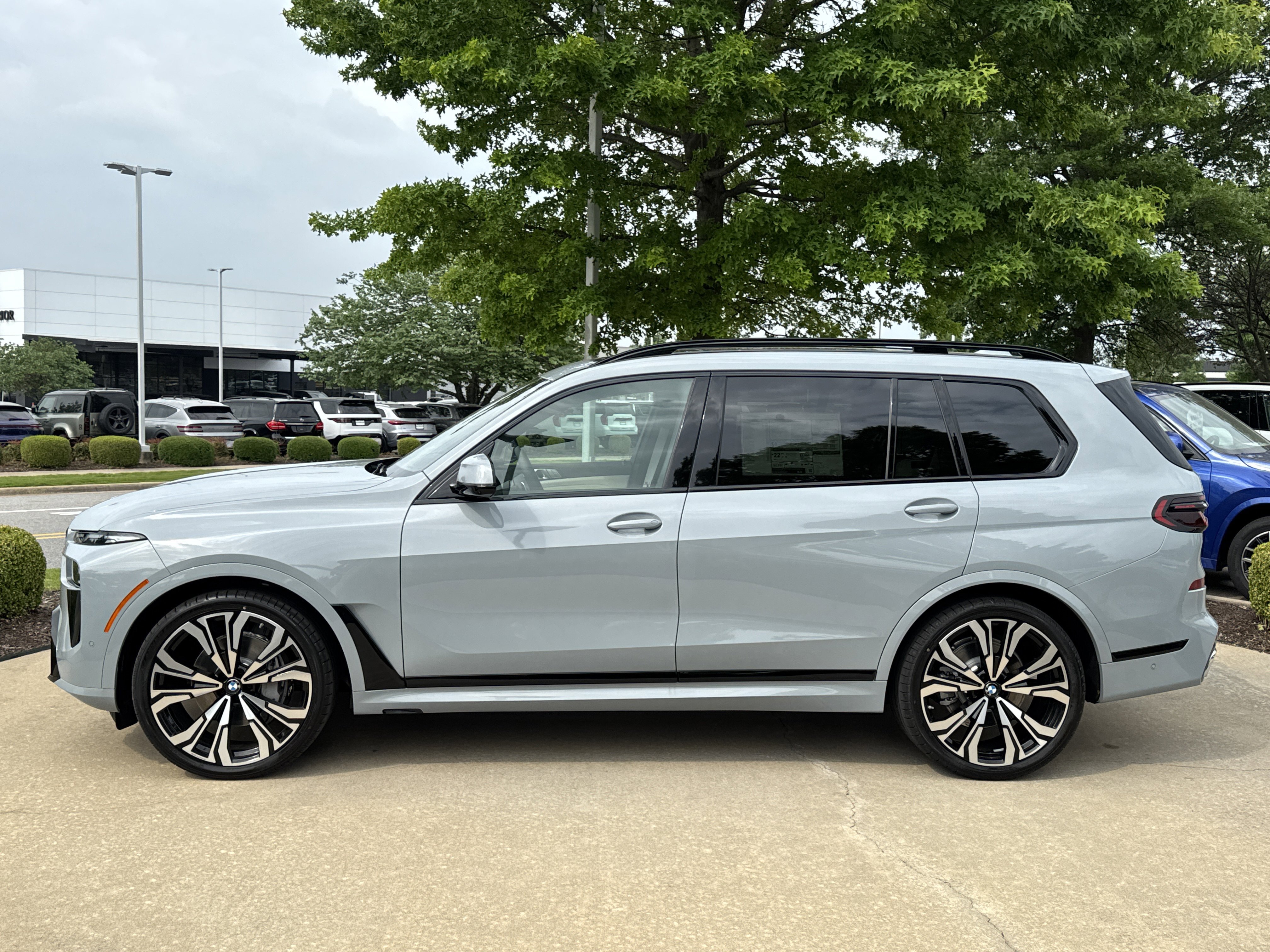 New 2027 0C4P Brooklyn Grey Metallic BMW xDrive40i image 2