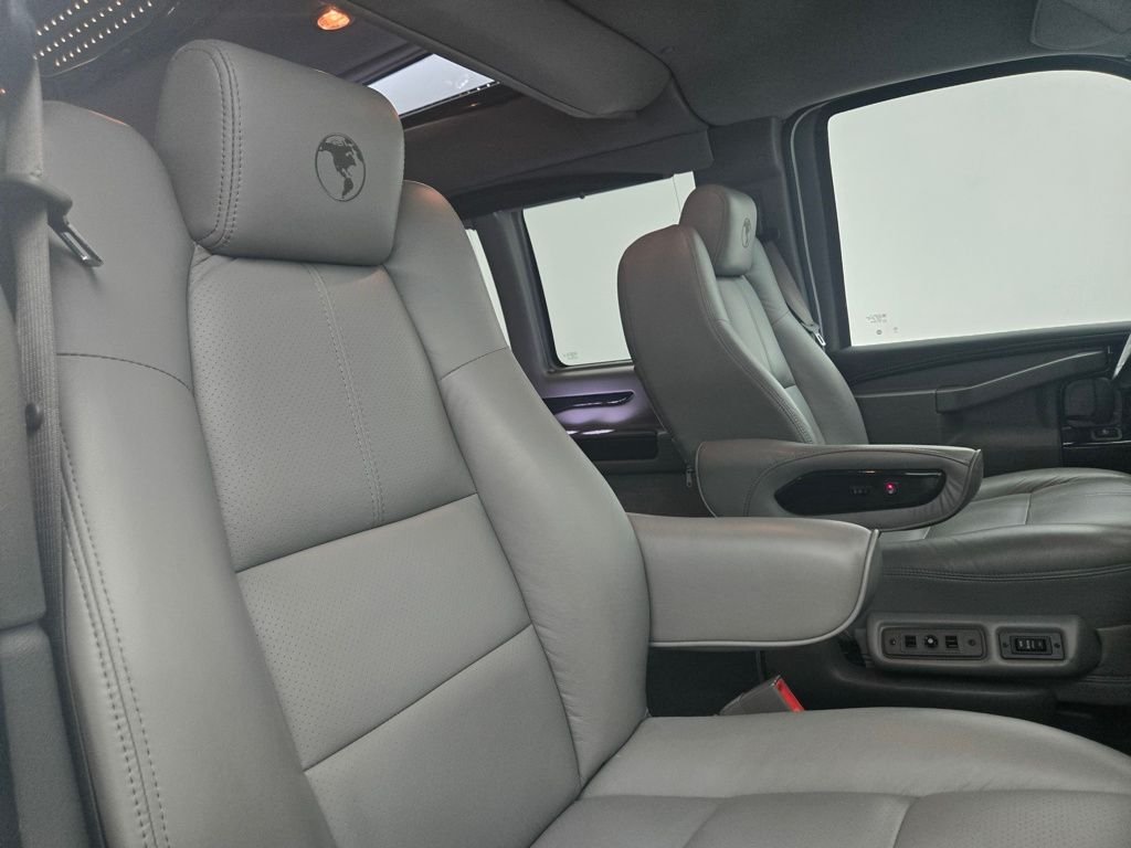 Used 2020 Summit White Chevrolet Explorer Limited SE image 39
