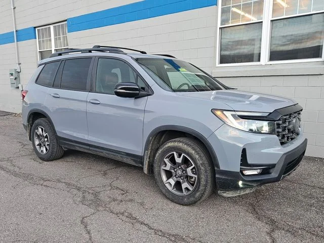 Used 2022 Blue Honda TrailSport image 3