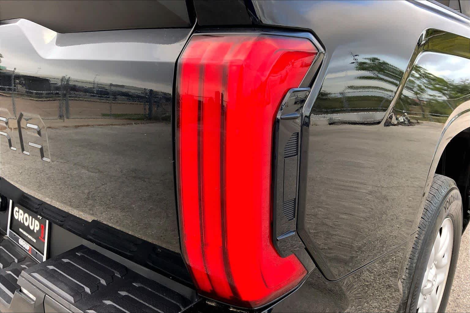 Used 2022 Midnight Black Metallic Toyota SR image 30