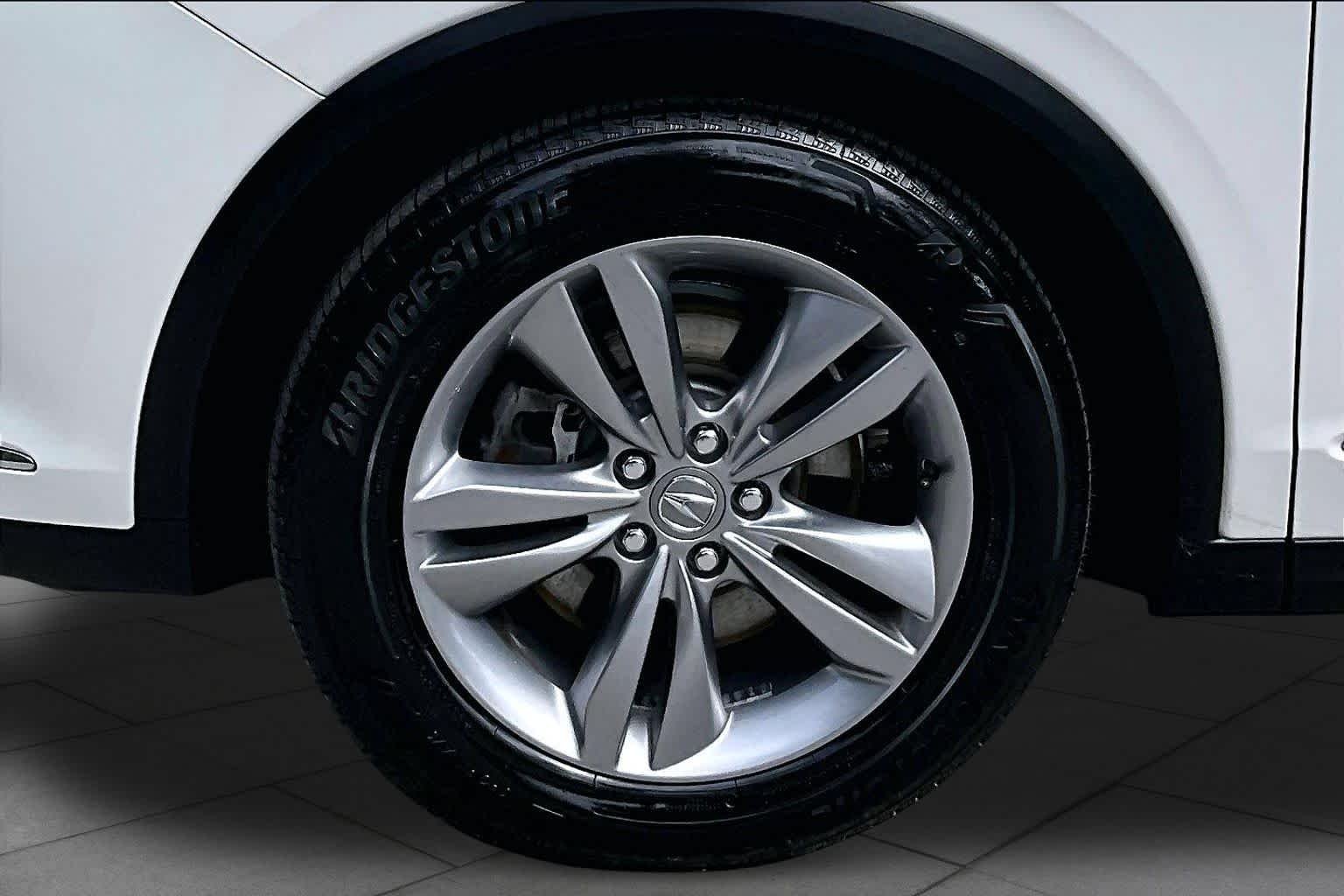 Used 2024 Platinum White Pearl Acura  image 11