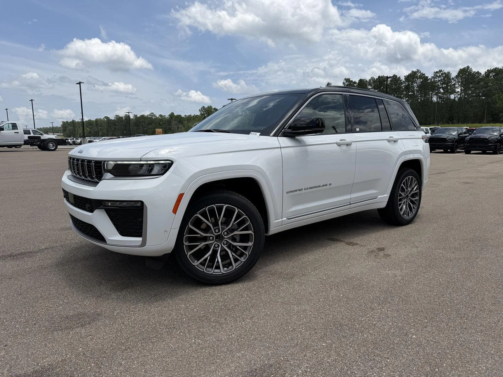 New 2026 Bright White Clear-Coat Exterior Paint Jeep Summit image 1