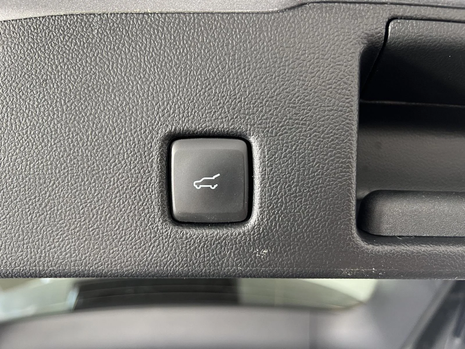 Used 2023 Gy Ford Active image 22