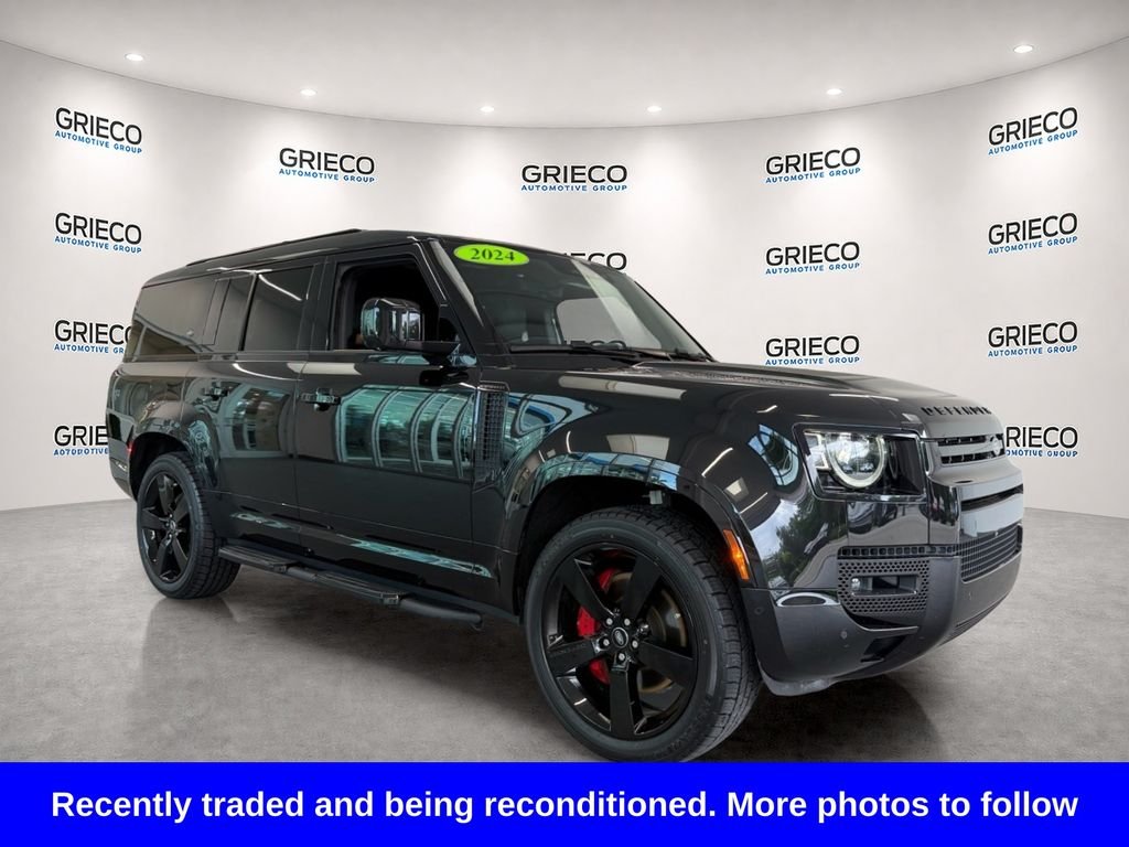 Used 2024 Black Land Rover X-Dynamic SE image 1