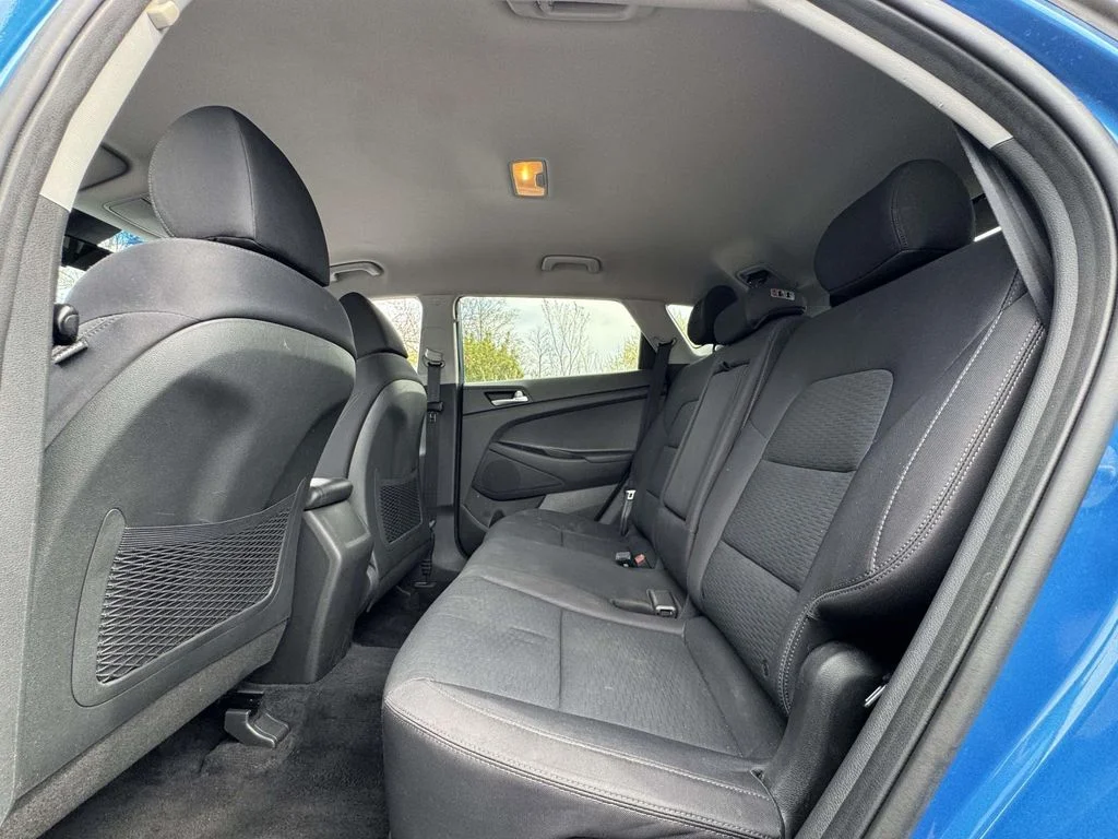 Used 2019 Blue Hyundai SE image 12