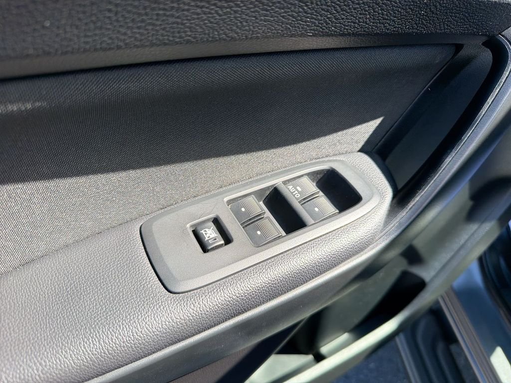Used 2021 Gray Ford XL image 19