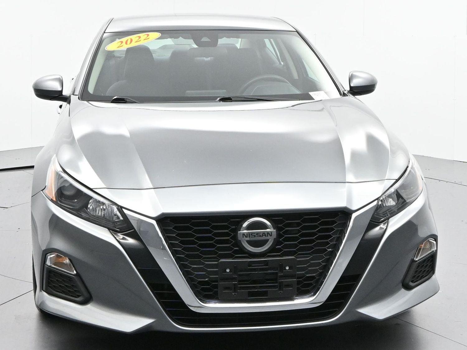 Used 2022 Gun Metallic Nissan 2.5 S image 2