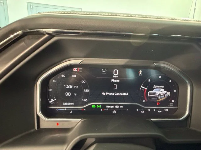 Used 2024 White GMC AT4X image 24