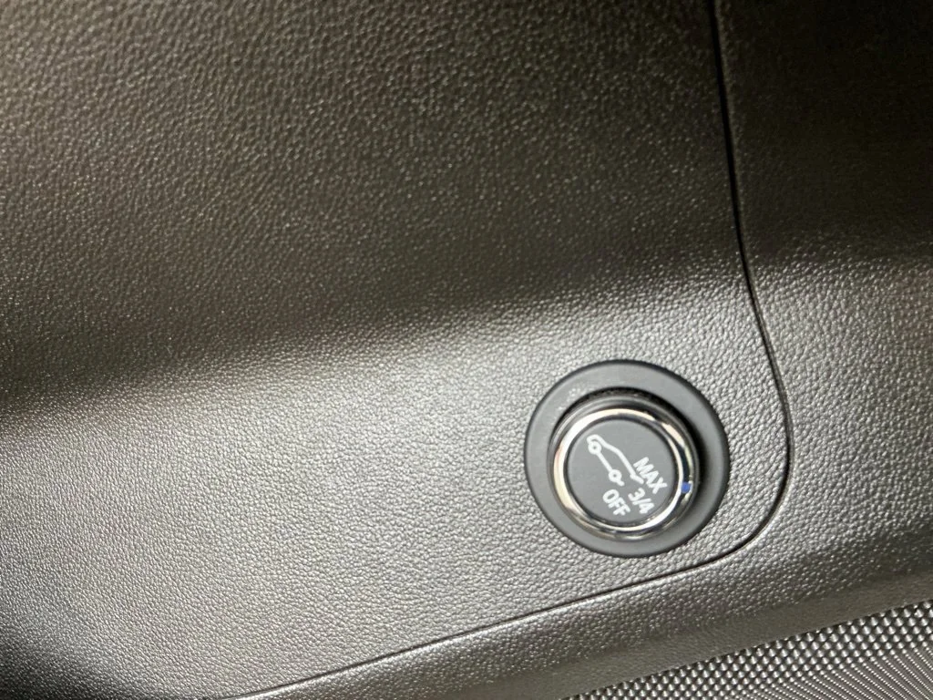 Used 2023 STERLING METALLIC GMC AT4 image 22
