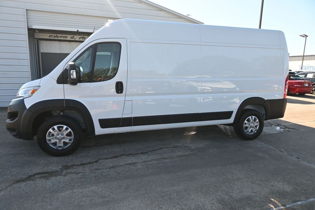 New 2026 Bright White Clear-Coat Exterior Paint RAM High Roof image 13