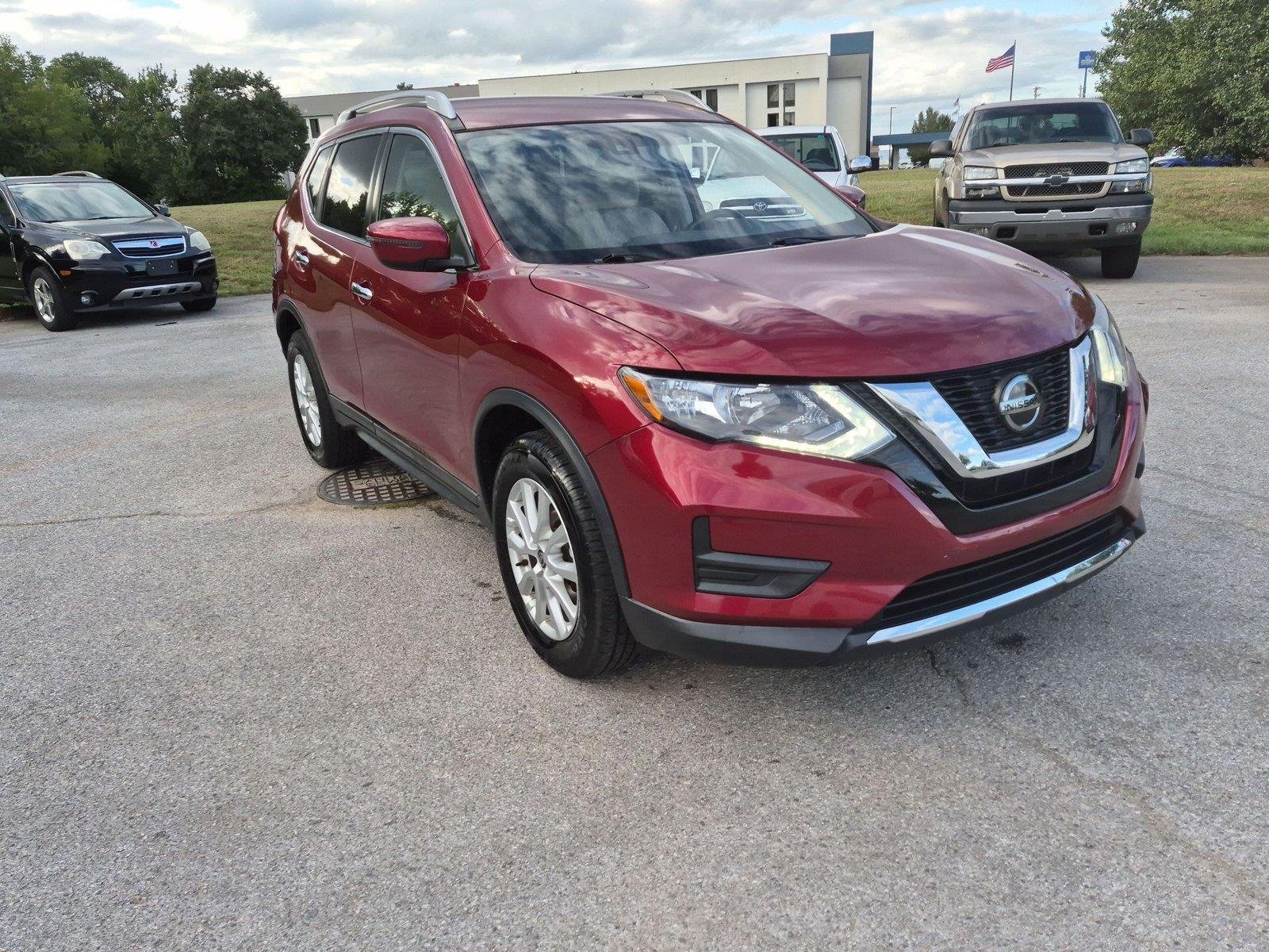 Used 2020 Scarlet Ember Tintcoat Nissan SV image 7