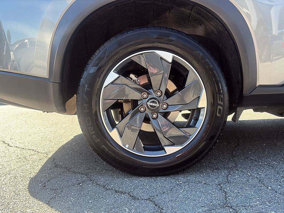 Used 2025 Gun Metallic Nissan SV image 11