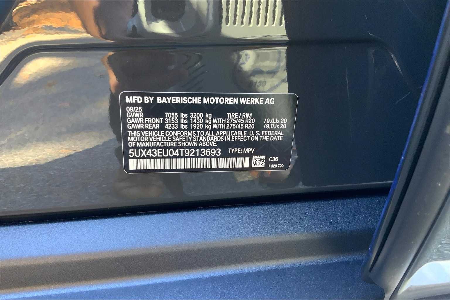 New 2026 Dravit Grey Metallic BMW xDrive50e image 18