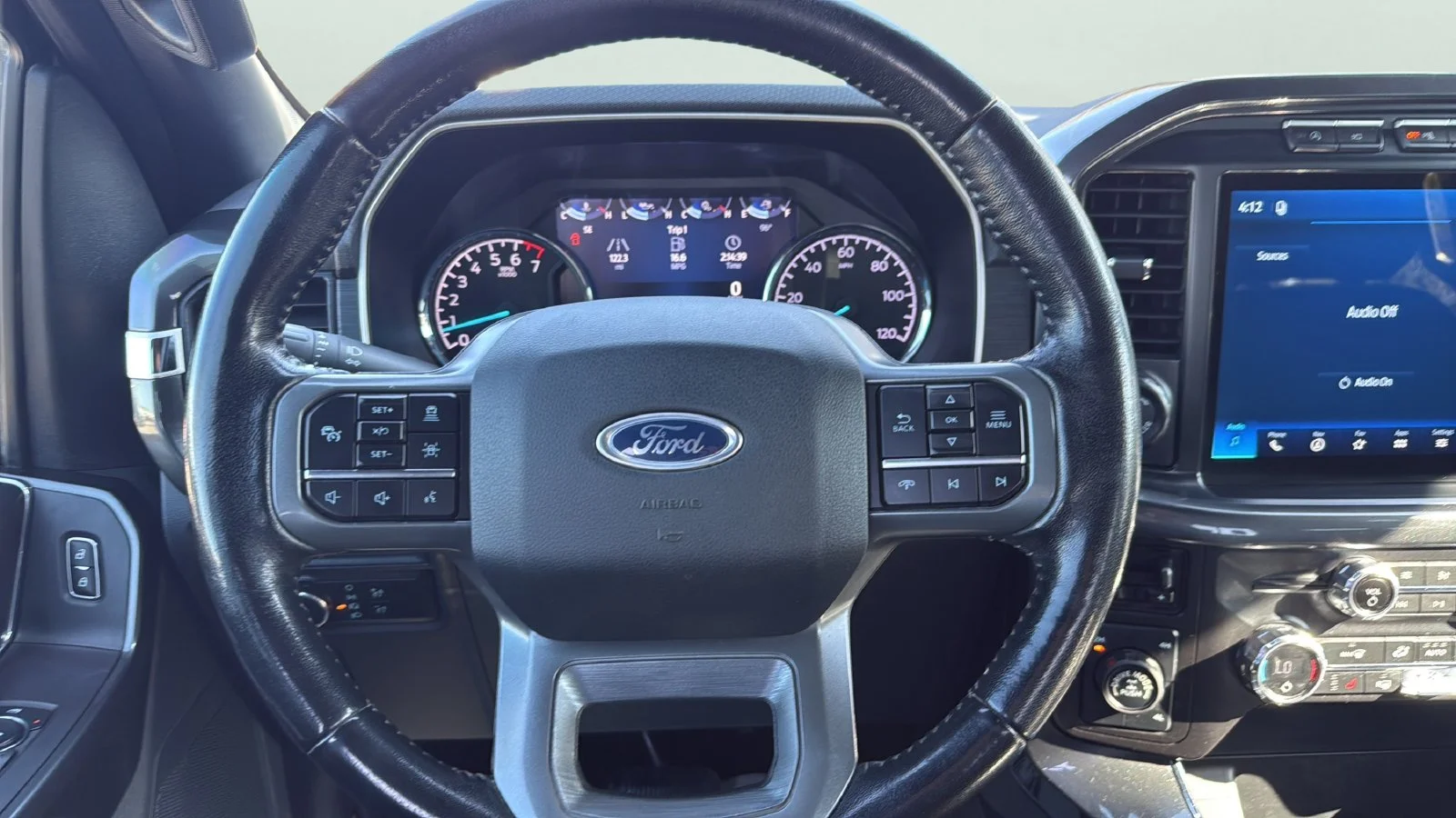 Used 2021 White Ford XLT image 9