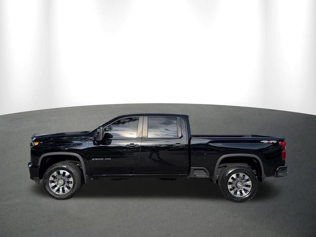 Used 2023 Black Chevrolet Custom image 65