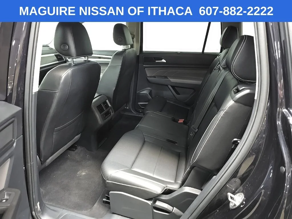 Used 2022 Black Volkswagen 2.0T SE image 30