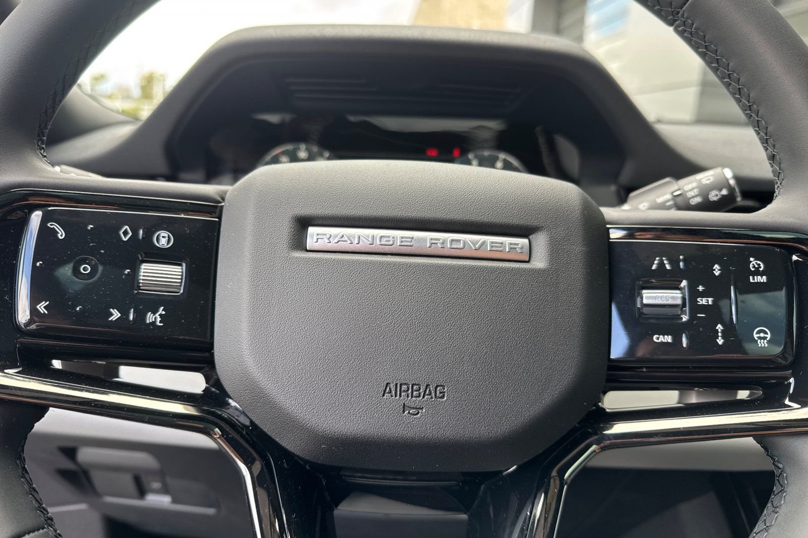 New 2026 Santorini Black Land Rover S image 26
