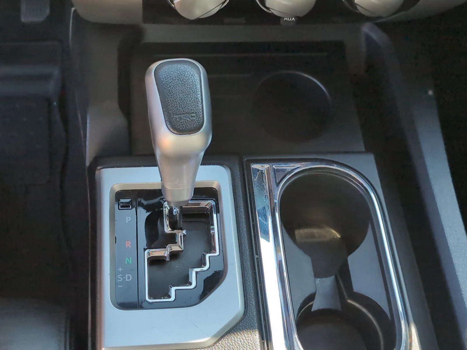 Used 2019 Midnight Black Metallic Toyota SR5 image 23