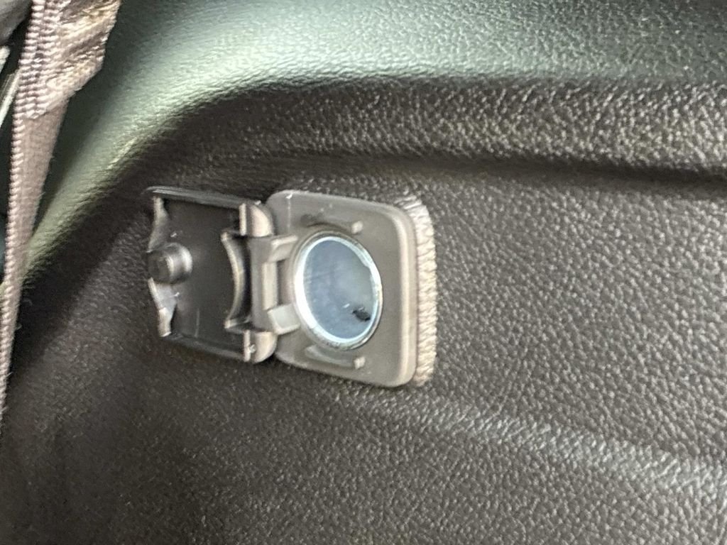 Used 2024 Silver Jeep Limited image 15