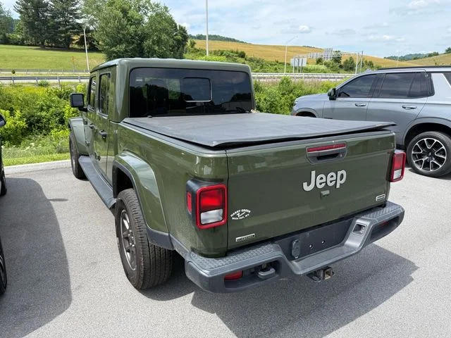Used 2022 Green Jeep Overland image 19