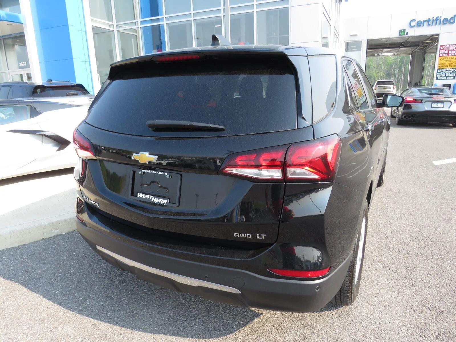 Used 2023 Mosaic Black Metallic Chevrolet LT image 7