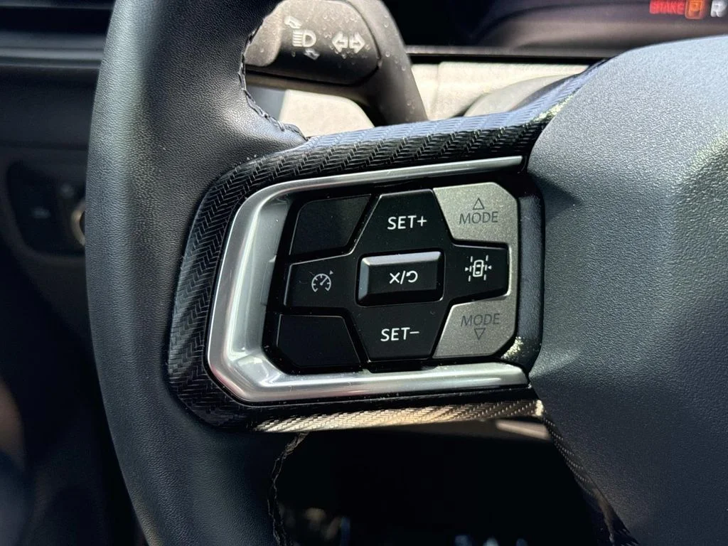 Used 2025 Yellow Ford EcoBoost image 33