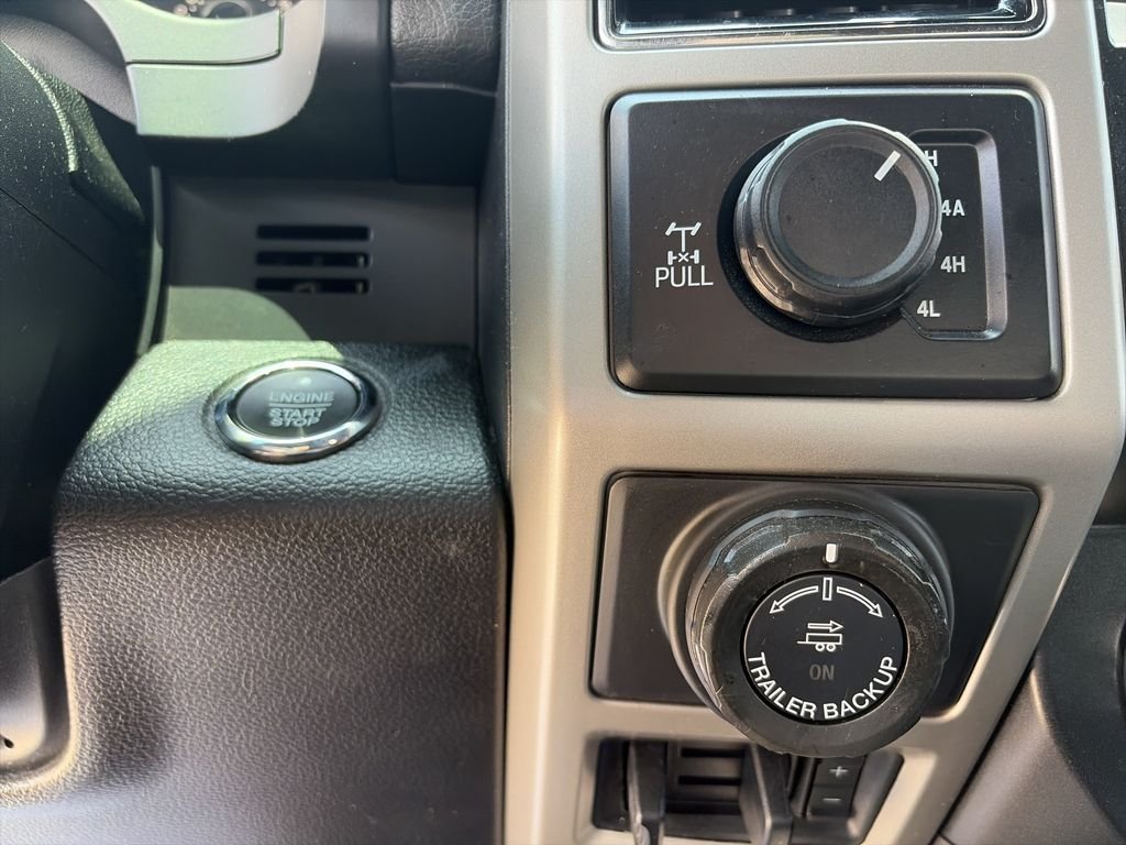 Used 2020 Red Ford Lariat image 26