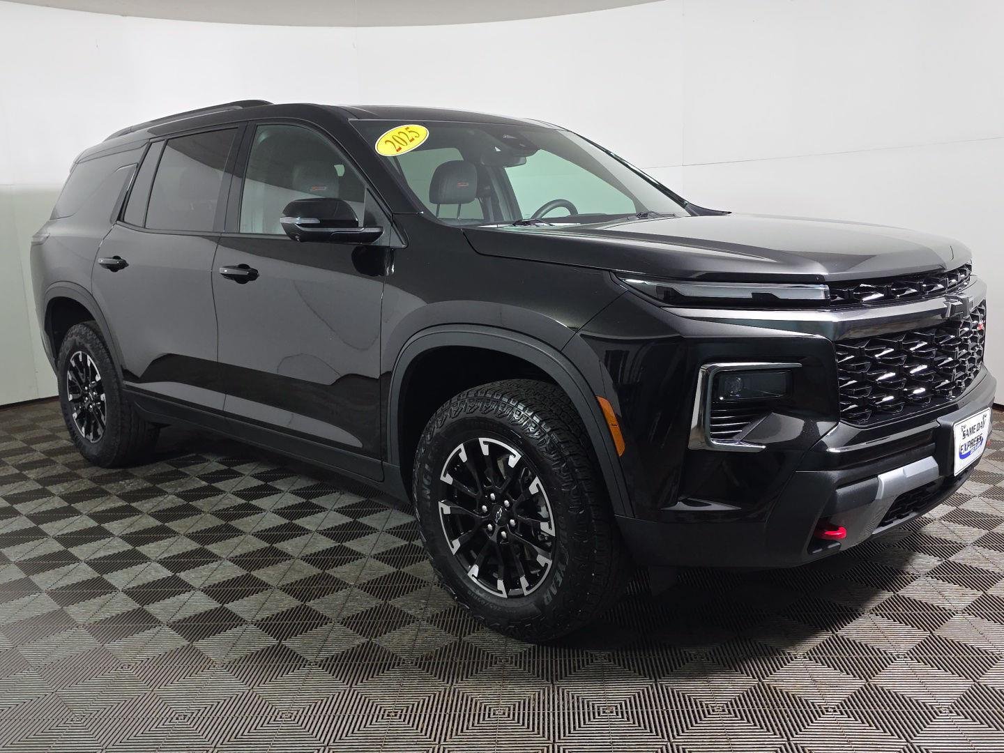 Used 2025 Mosaic Black Metallic Chevrolet AWD Z71 image 10
