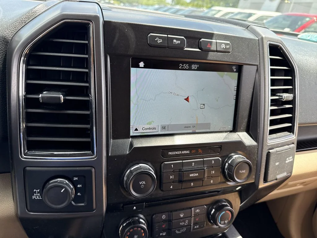 Used 2017 Red Ford XLT image 28