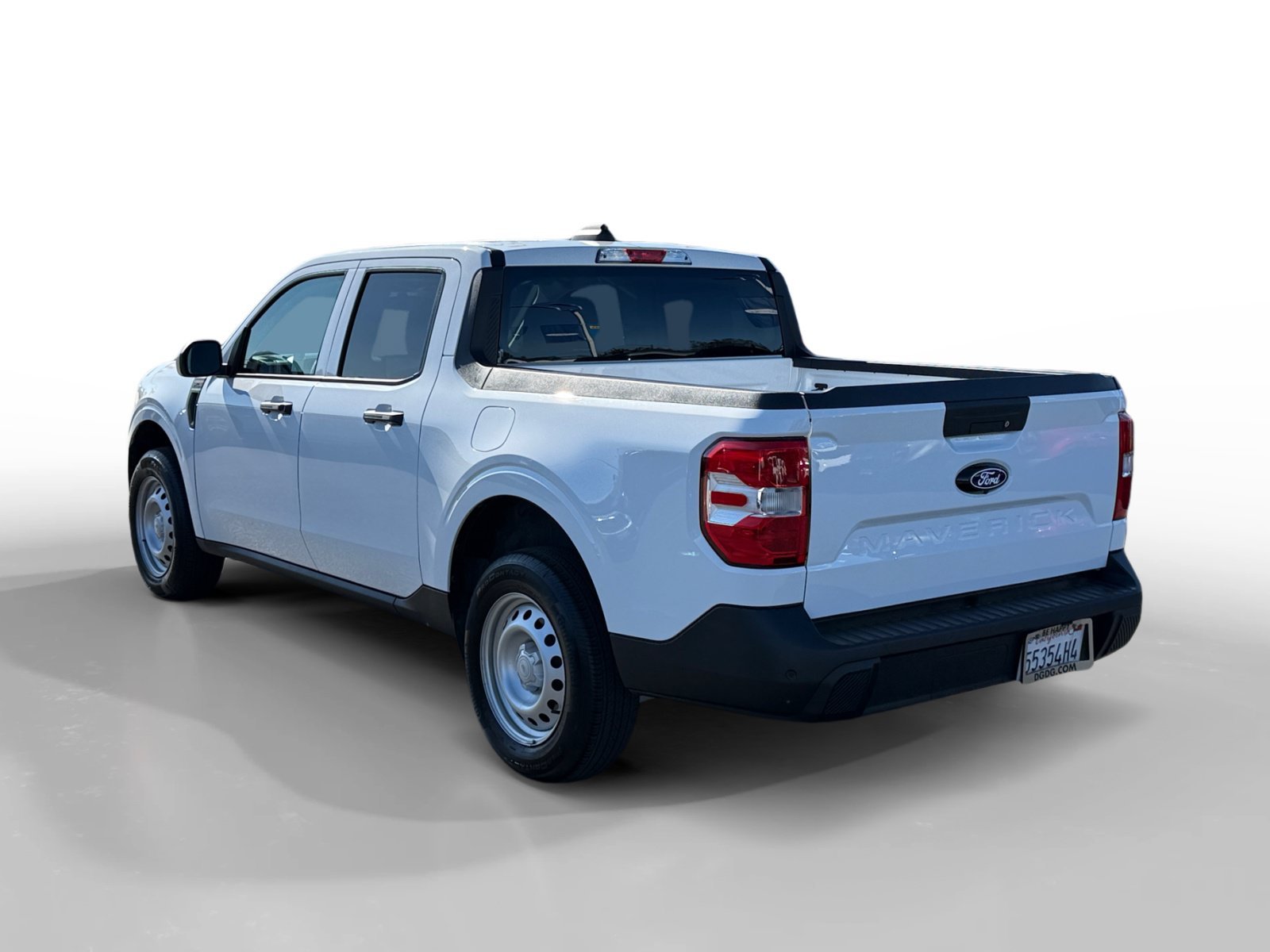 Certified Used 2025 Oxford White Ford XL image 3