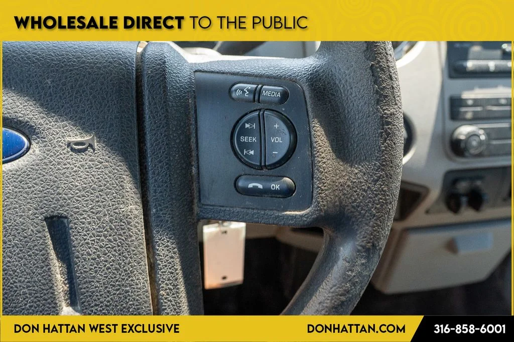 Used 2016 White Ford XLT image 9
