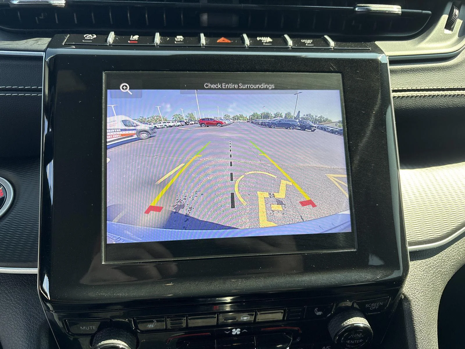 Used 2025 Silver Zynith Jeep Altitude image 22