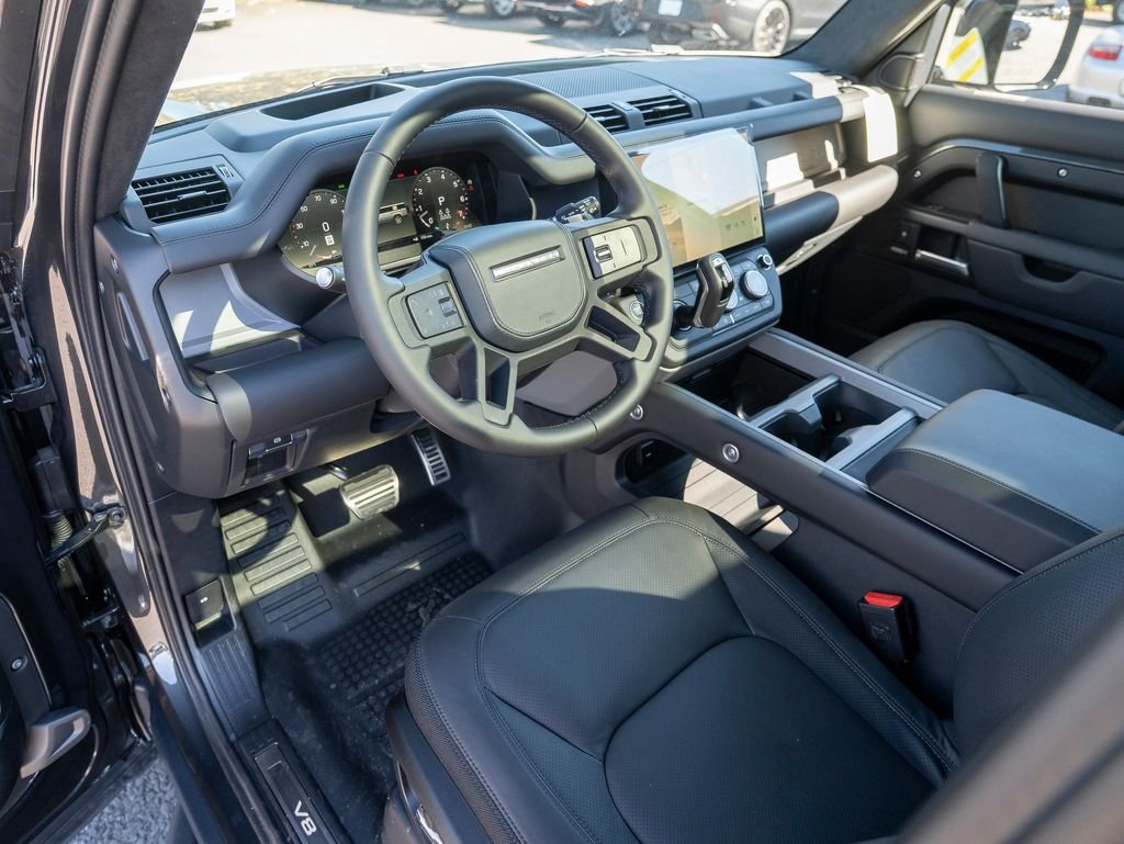 2026 Land Rover Defender V8 - Photo 11