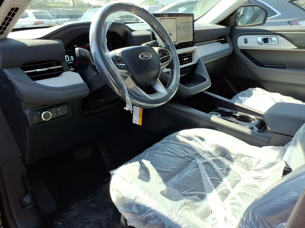 New 2026 Agate Black Metallic Ford Active image 12